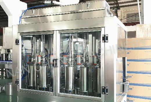 What Is a Liquid Filling Machine?